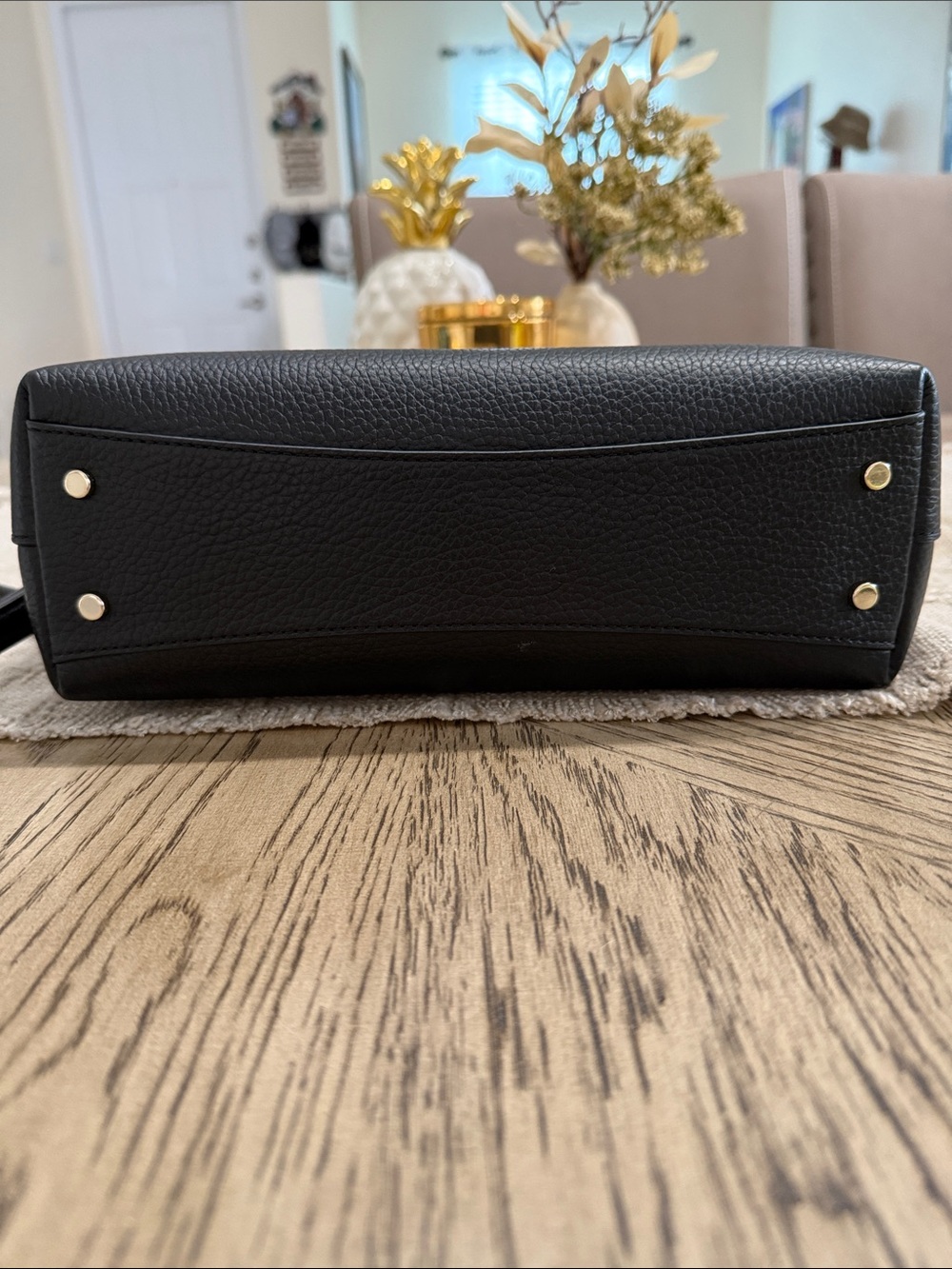 kate spade black pebbled leather crossbody with gold-tone logo - Picture 5 of 7